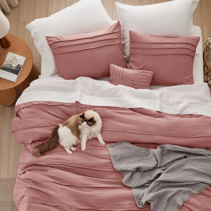 Bedsure Beige Queen Comforter Set - 4 Pieces Pinch Pleat Bed Set, Down Alternative Bedding Sets for All Season, 1 Comforter, 2 Pillowcases, 1 Decorative Pillow